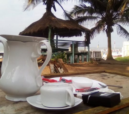 King Size Coffee Shop Beach Bar